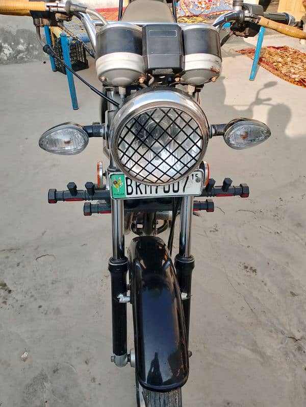 Suzuki GS 150cc 2