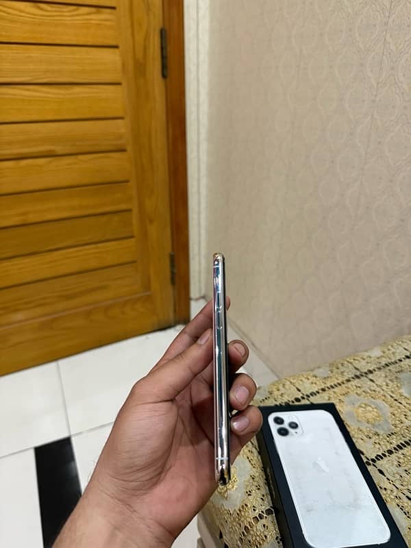 Iphone 11 pro 256GB Dual Sim Pta Approved 2