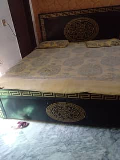 wooden bed used in 10/10 CONDITION