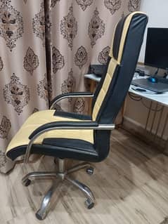 Professional Office/Computer/working Chair For sale