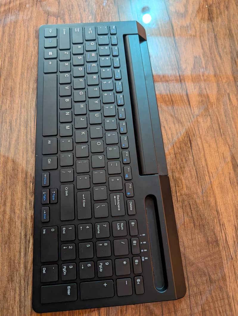 Premium Bluetooth Keyboard with Lithium Battery 1