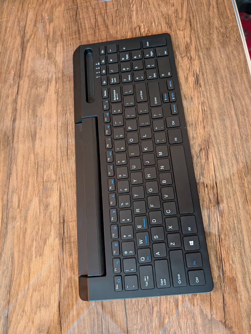 Premium Bluetooth Keyboard with Lithium Battery 2