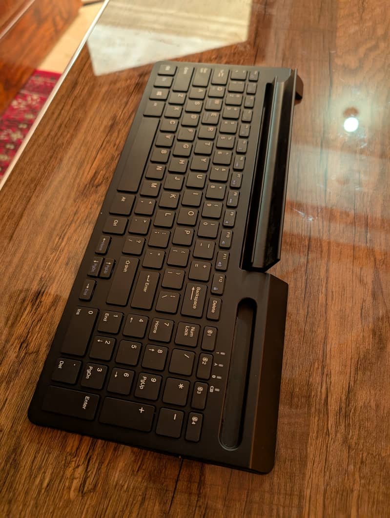 Premium Bluetooth Keyboard with Lithium Battery 4