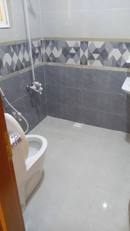 2 rooms flat available for rent in khanna pull sanam chok 9