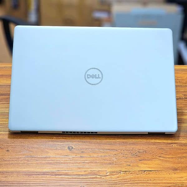 Dell Core i7 8th Generation (Ram 8GB + SSD 256GB) 15.6 Numpad Display 0