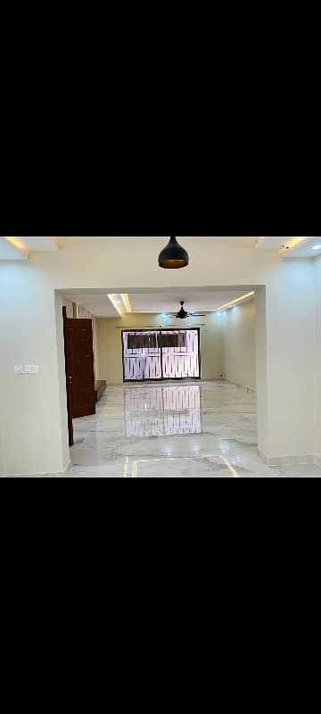 askari 10 sec S Brig house available for rent brand new 3