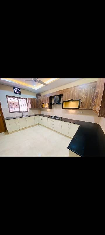 askari 10 sec S Brig house available for rent brand new 5