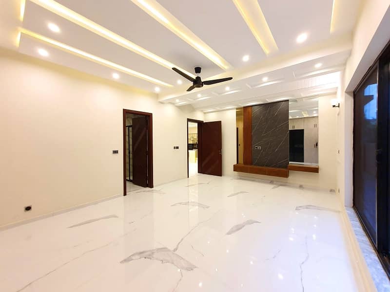 Super Luxurious Designer House for sale. Dem 11.75 Crore Negotiable 7