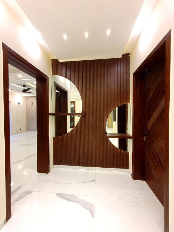 Super Luxurious Designer House for sale. Dem 11.75 Crore Negotiable 8