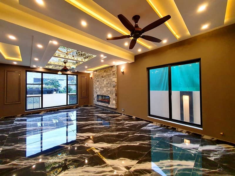 Super Luxurious Designer House for sale. Dem 11.75 Crore Negotiable 17