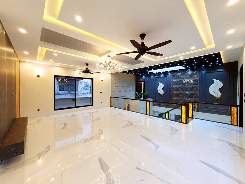 Super Luxurious Designer House for sale. Dem 11.75 Crore Negotiable 22