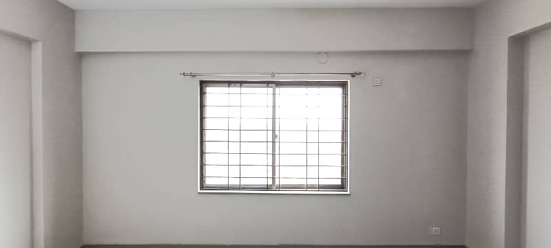 BEAUTIFUL BRAND NEW FLAT FOR RENT IN ASKARI 10 SECTOR S LAHORE 23