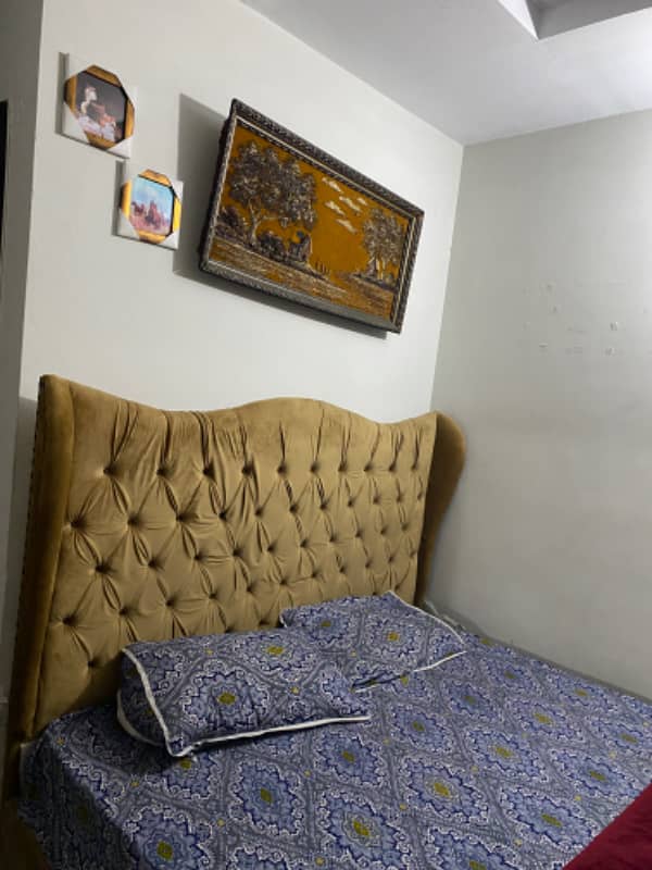 Par day 1bed apartment available 5