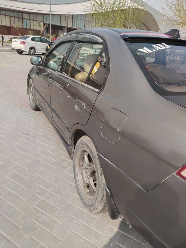 Honda Civic EXi 2005 3