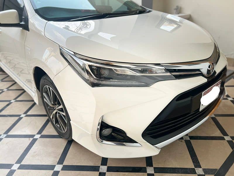 Toyota Altis Grande 2018 1