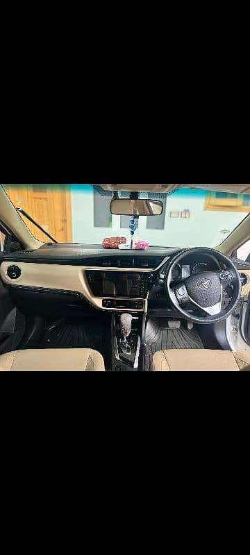 Toyota Altis Grande 2018 4