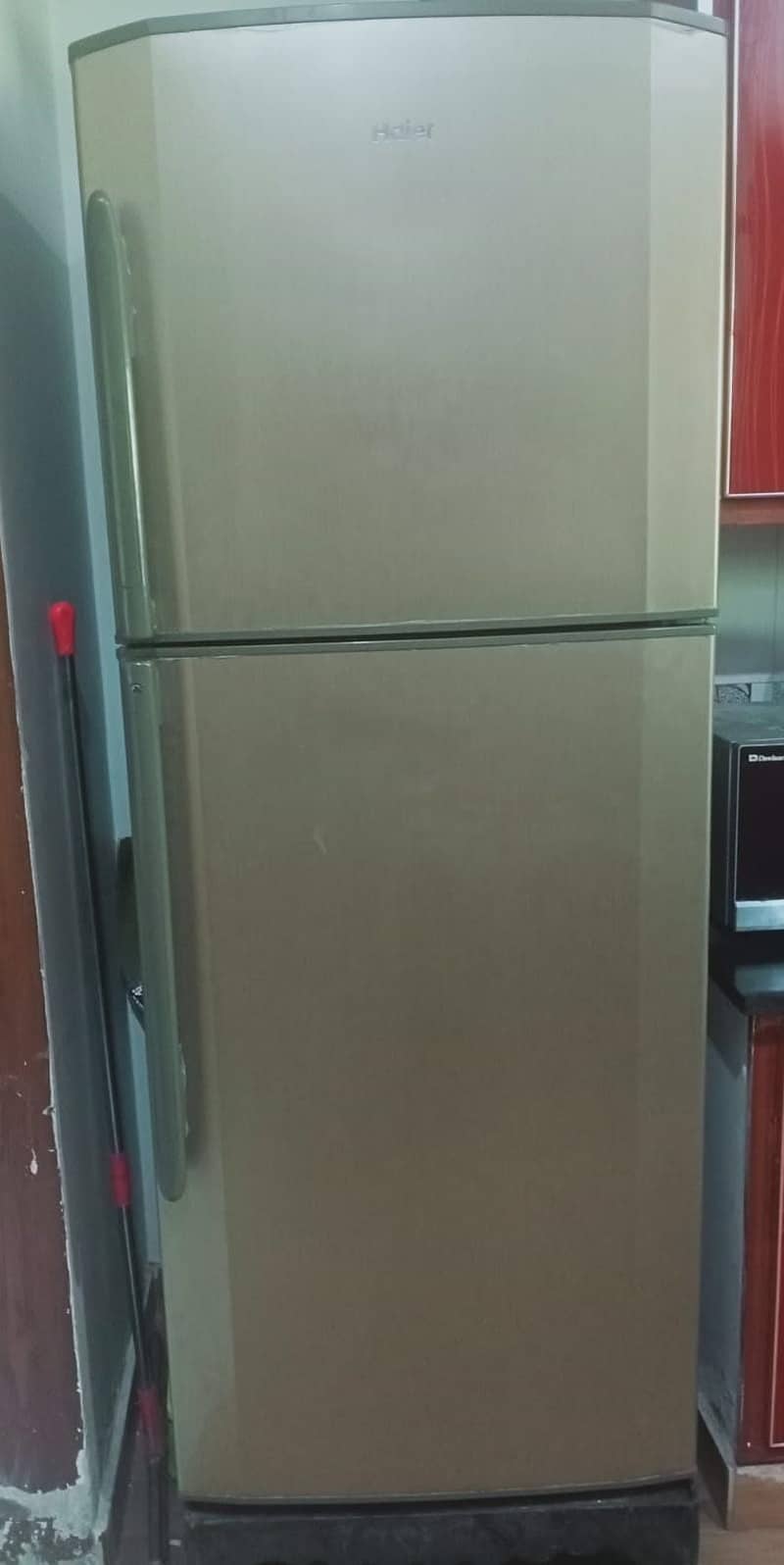 Haier Refrigerator HRF-368EPR (Full Size) in good working Condition 3