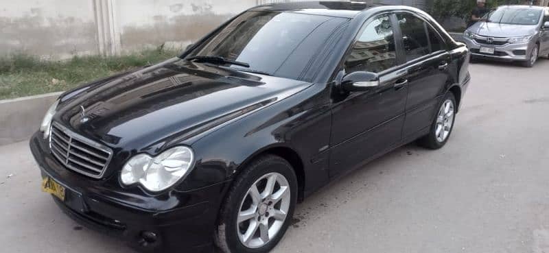 Mercedes C Class  C200 ,model 2007 registration 2011 7