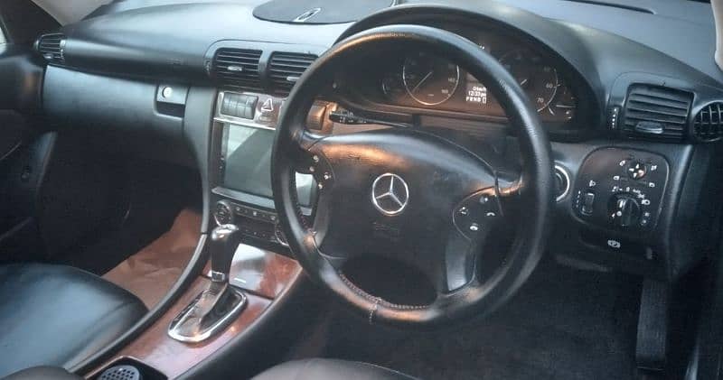 Mercedes C Class  C200 ,model 2007 registration 2011 10