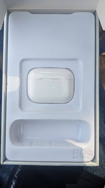 Airpods | Very Slightly Used | Almost New 2