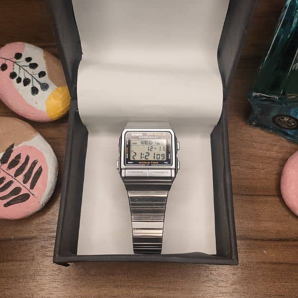 Casio data bank 50 vintage watch for sale total brand new 1