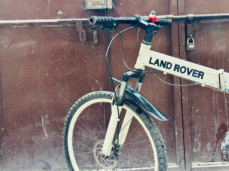 LAND ROVER BICYCLE • IMPORTED CYCLE • ALUMINIUM FRAME 5