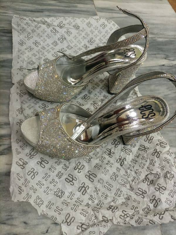 Bridal Sandal in New Condition 3