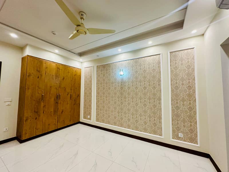 100% Original Pictures! 1 Kanal Brand New Double Unit Luxury Modern Design House For Sale In DHA Ph 7 | Near By Park And McDonald's 25