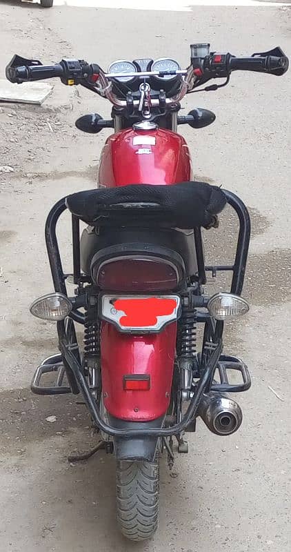 URGENT SALE!! SUZUKI 2022 150CC RED COLOUR 10/10 2