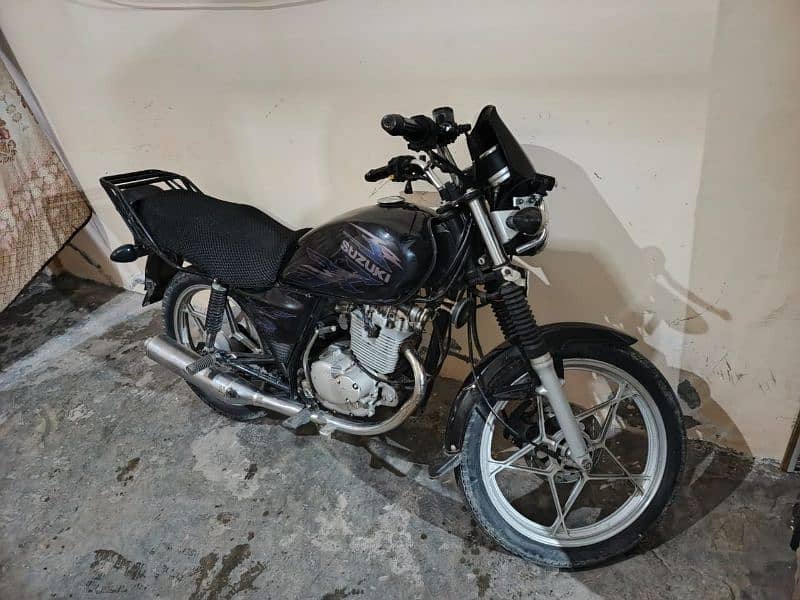 sazuki gs 150 . . . . 0310,,64,,21,,169,, my WhatsApp 0