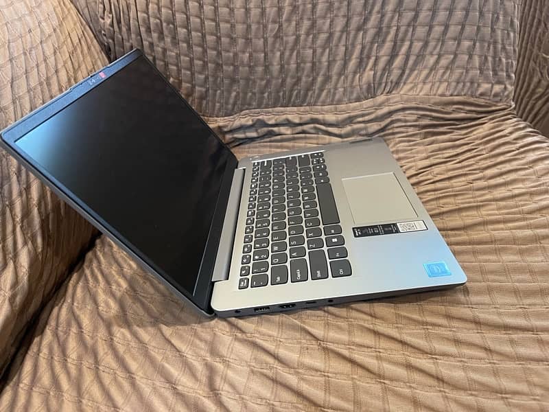 lenovo ideapad 1 7