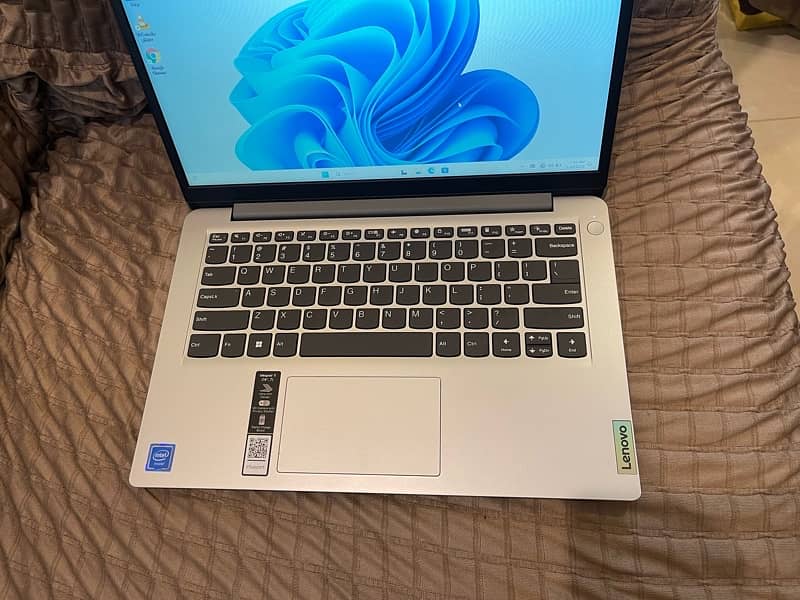 lenovo ideapad 1 17