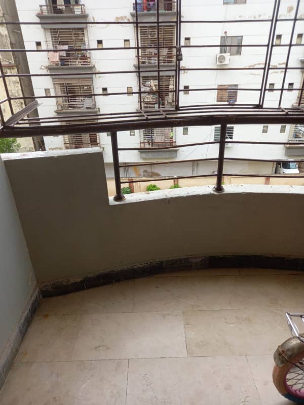 FLAT FOR RENT 4