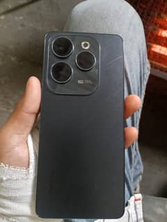 Infinix hot 40 pro 8gb 256gb all ok