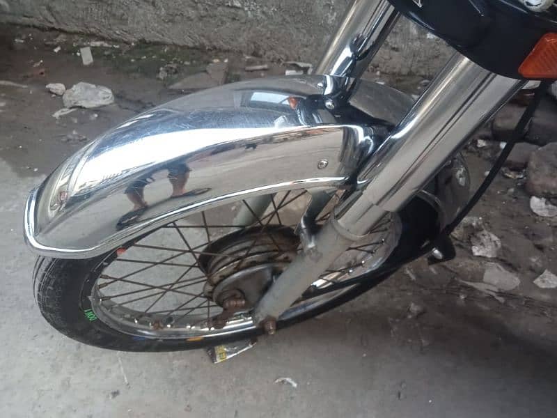 honda cd 70 2018b model in good condition 0/3/4/9/6/9/4/1/8/1/7 1