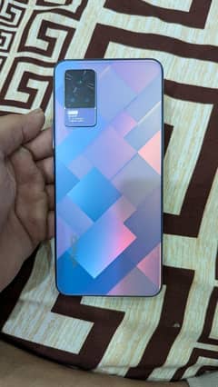 Vivo v21e ram 8+4 125 GB stoage Snapdragon 720G