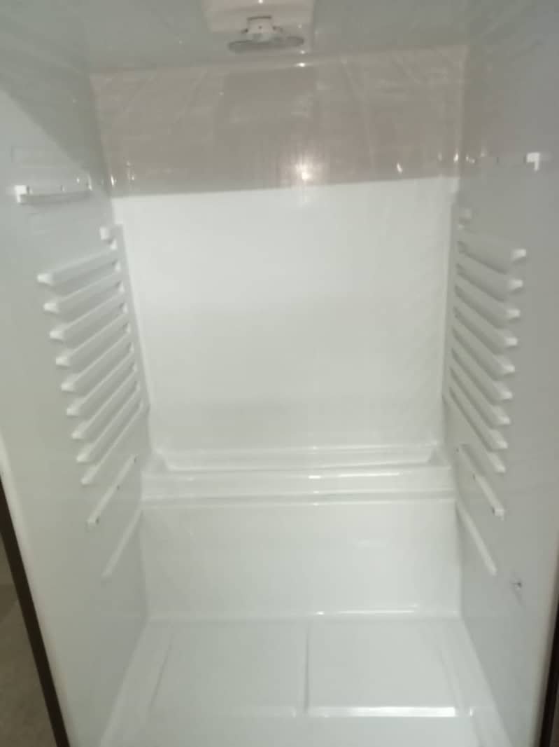 Used Refrigrator For Sale Dawlance 4