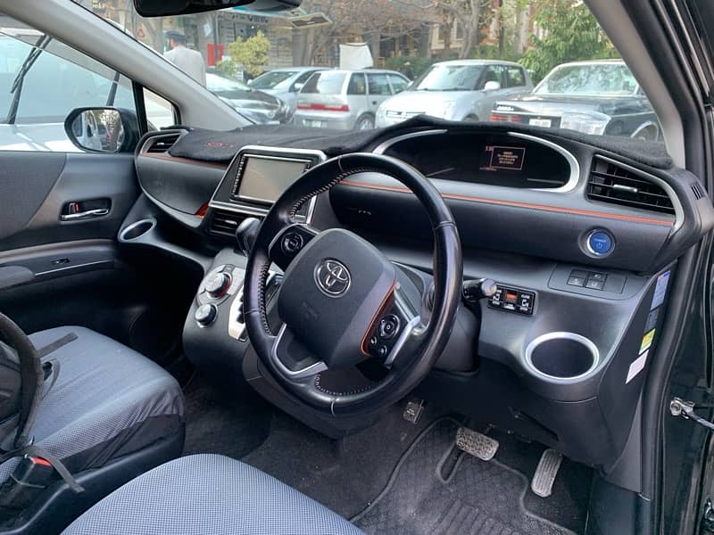 Toyota Sienta 2016 6