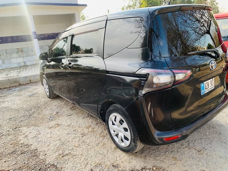 Toyota Sienta 2016 7