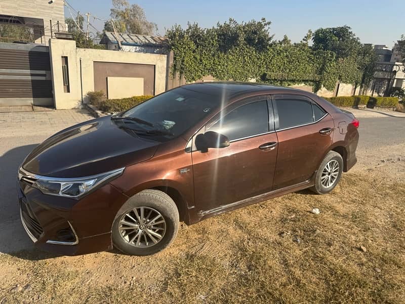 immaculateToyota Altis Grande 2015 2