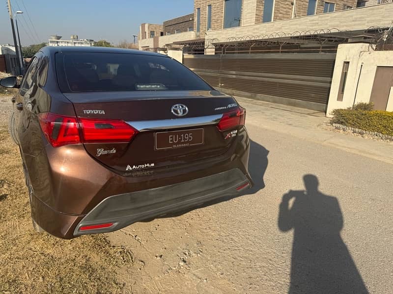 immaculateToyota Altis Grande 2015 3