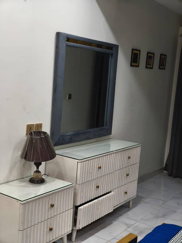 1 Bedroom VIP full furnishe flat for rent per day available in Bahia Town Lahore 6