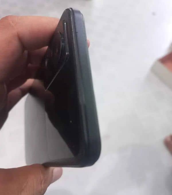 Infinix Note 12 6 128 with box back camera kharab ni krta 4