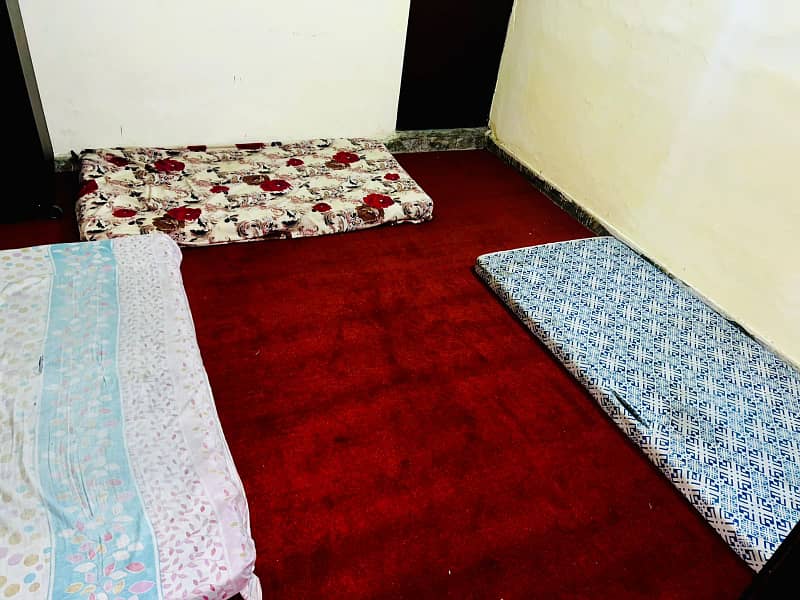 Room For Rent Prime Location Moon Market Iqbal Town Lahore 4