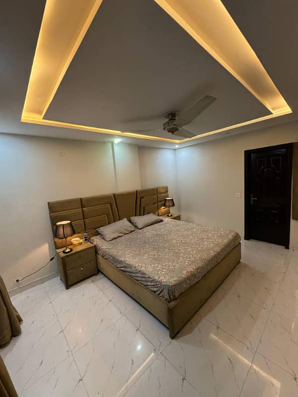 1 Bedroom VIP full furnishe flat for rent per day available in Bahia Town Lahore 4