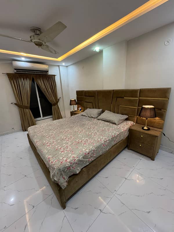 1 Bedroom VIP full furnishe flat for rent per day available in Bahia Town Lahore 7