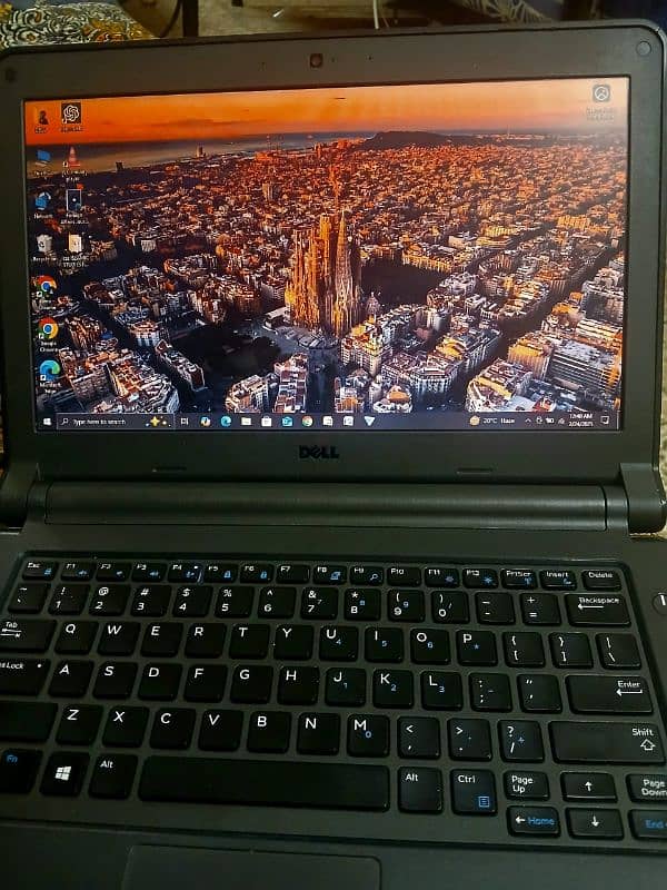 Dell latitude 3350 (I5 & 5Th gen) 0