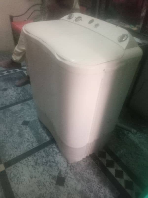 Haier double washing machine good condition and work 3