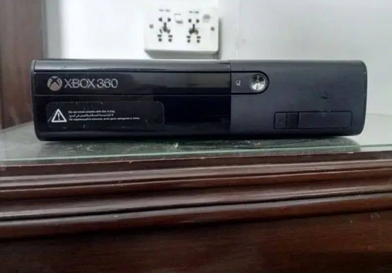 XBOX 360 SLIM A 2