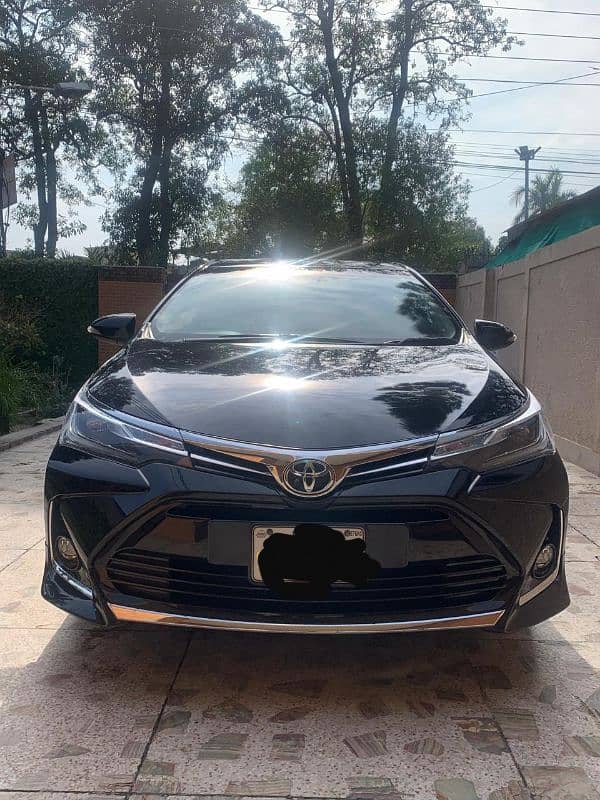 Toyota Corolla altis grande black interior 2022 0